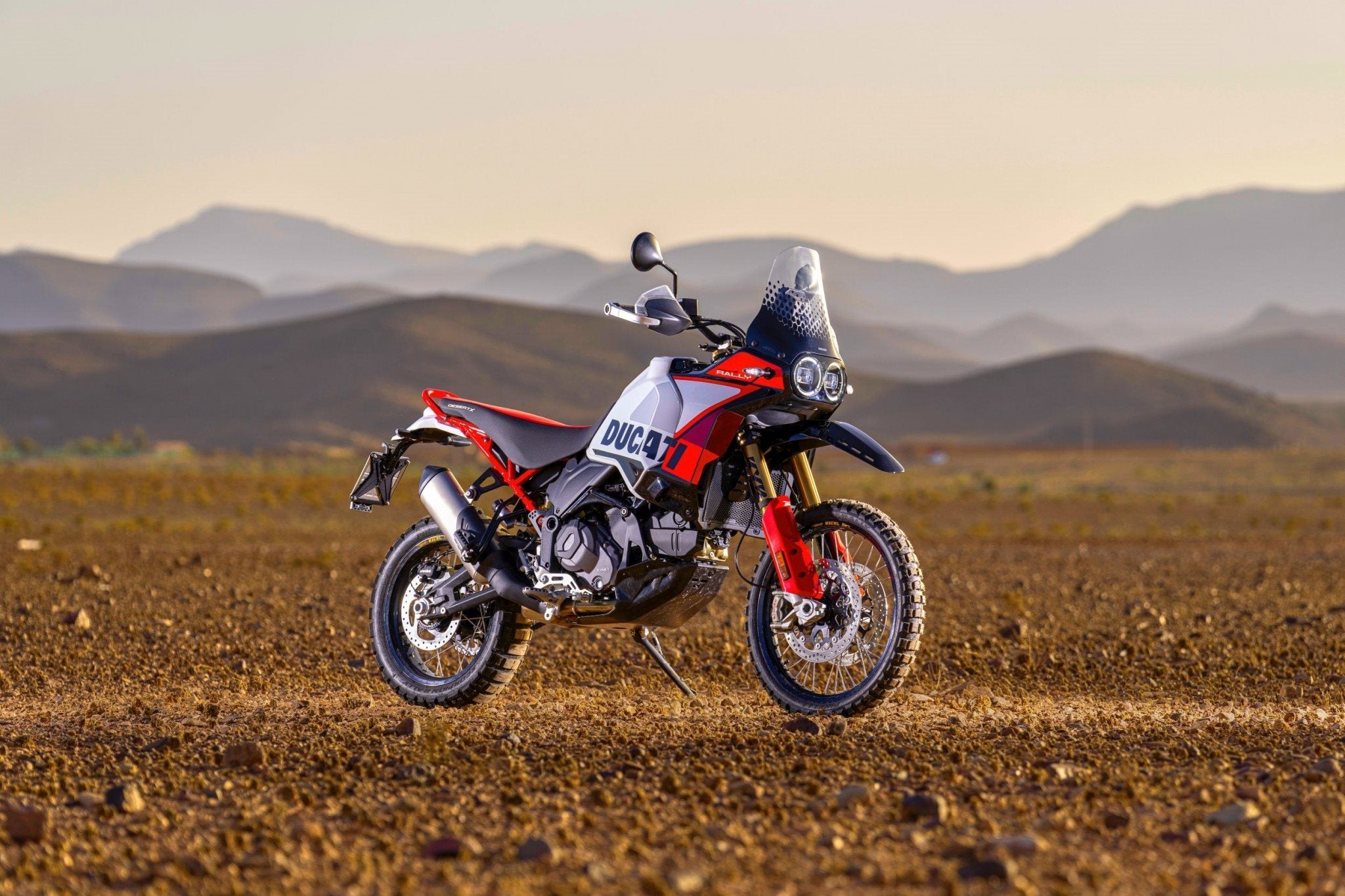 DUCATI DESERT X